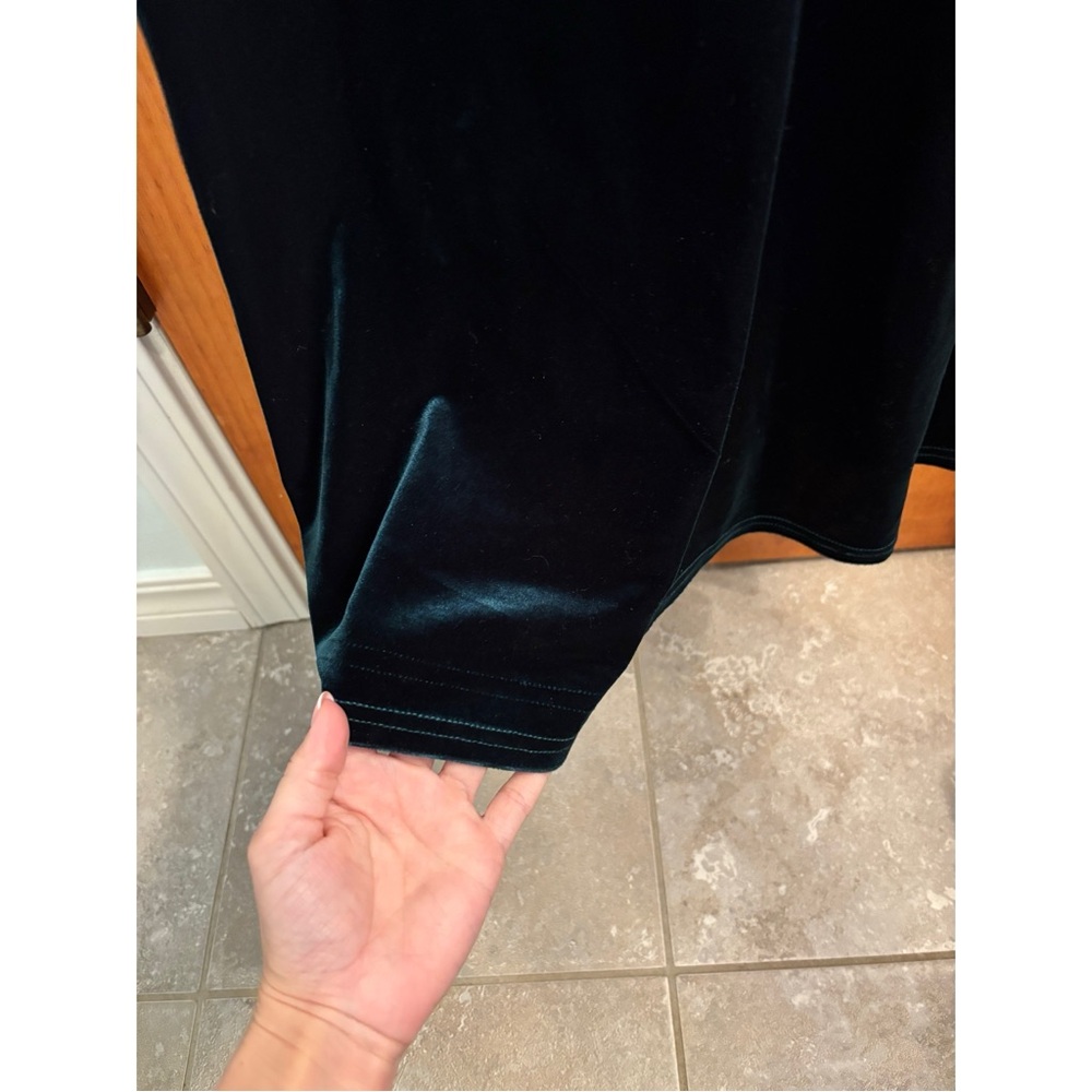 Revelry Bardot Velvet Off Shoulder Dress - 8 - Picture 11 of 14